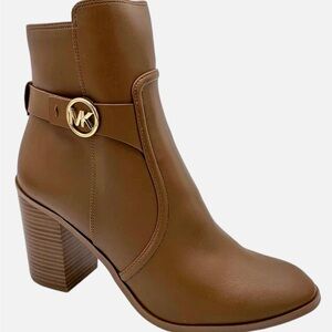Michael Kors Women's Carmen heeled Bootie Luggage